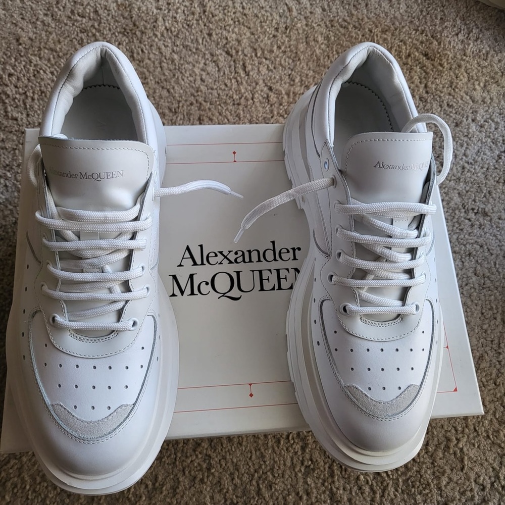 Alexander McQueen Slick